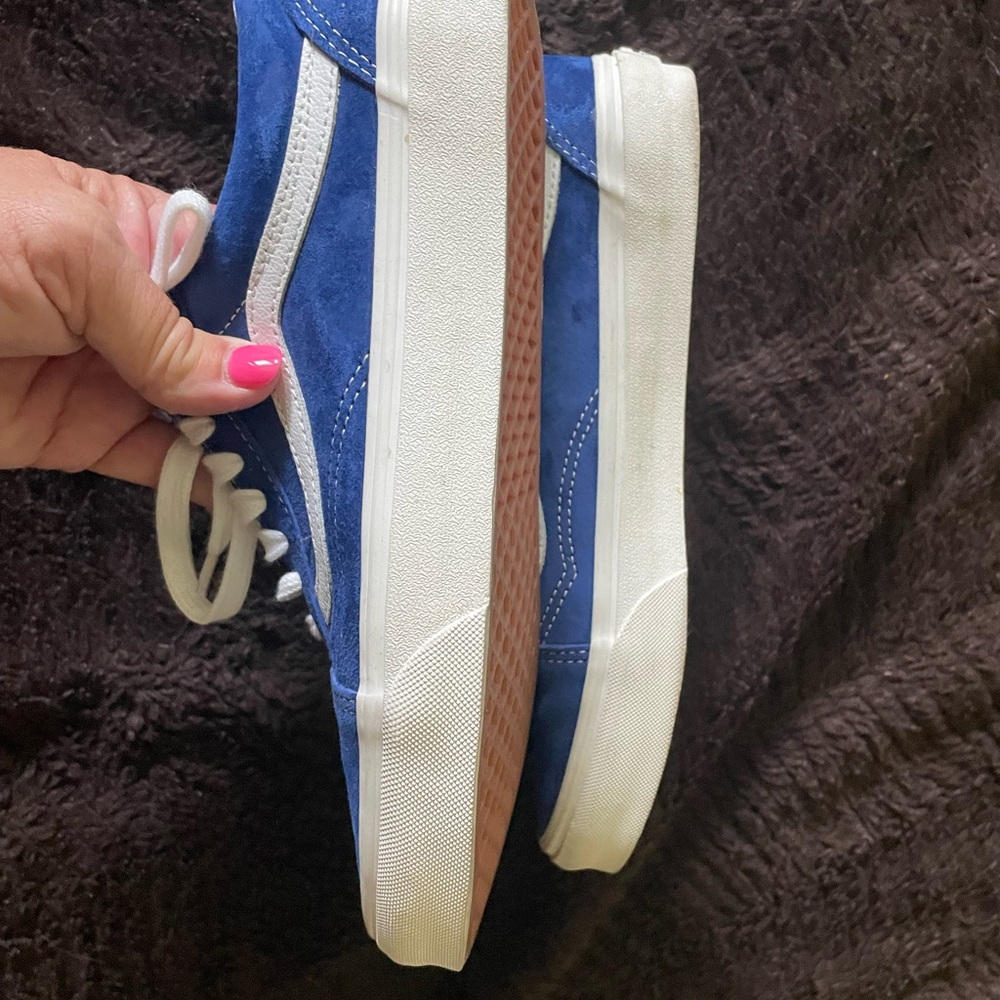 Vans Blue Suede Shoes EUC men’s 8.5 or women’s 10 - Picture 4 of 7